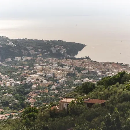 Feriehus Casale Ianus - With Panoramic View Sorrento